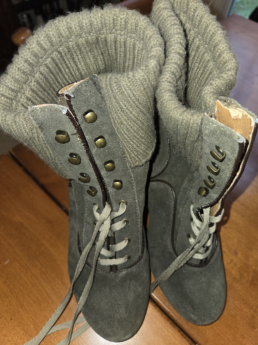 Knit-Cuff Lace-Up Suede Boots in Olive Green